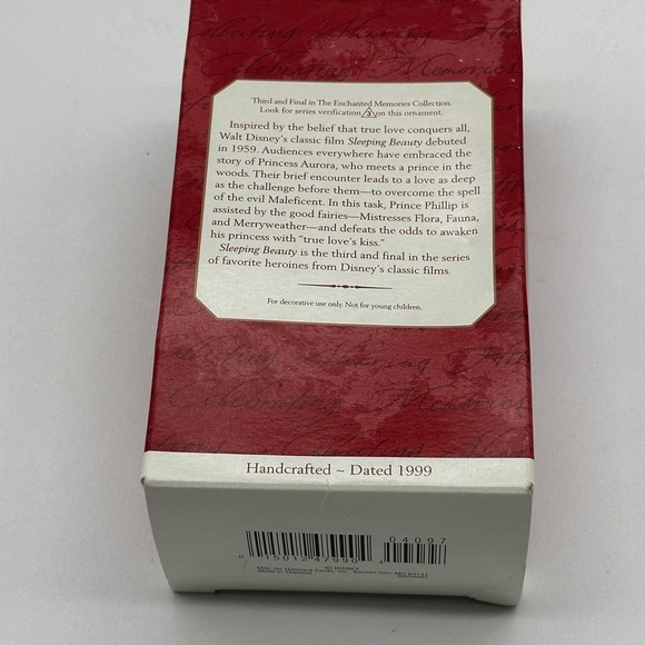 HALLMARK WALT DISNEY'S SLEEPING BEAUTY 1999 ORNAMENT NEW IN BOX - Picture 8 of 8